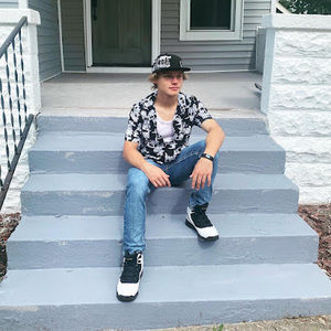 Meet your Posher, Benji